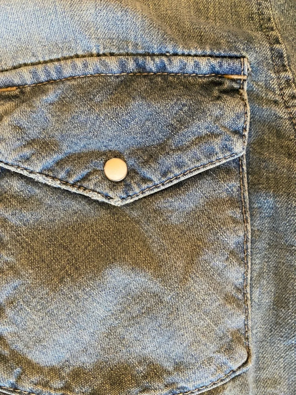 John Elliott Light Blue Denim Shirt with pearl Snaps - Picture 4 of 6